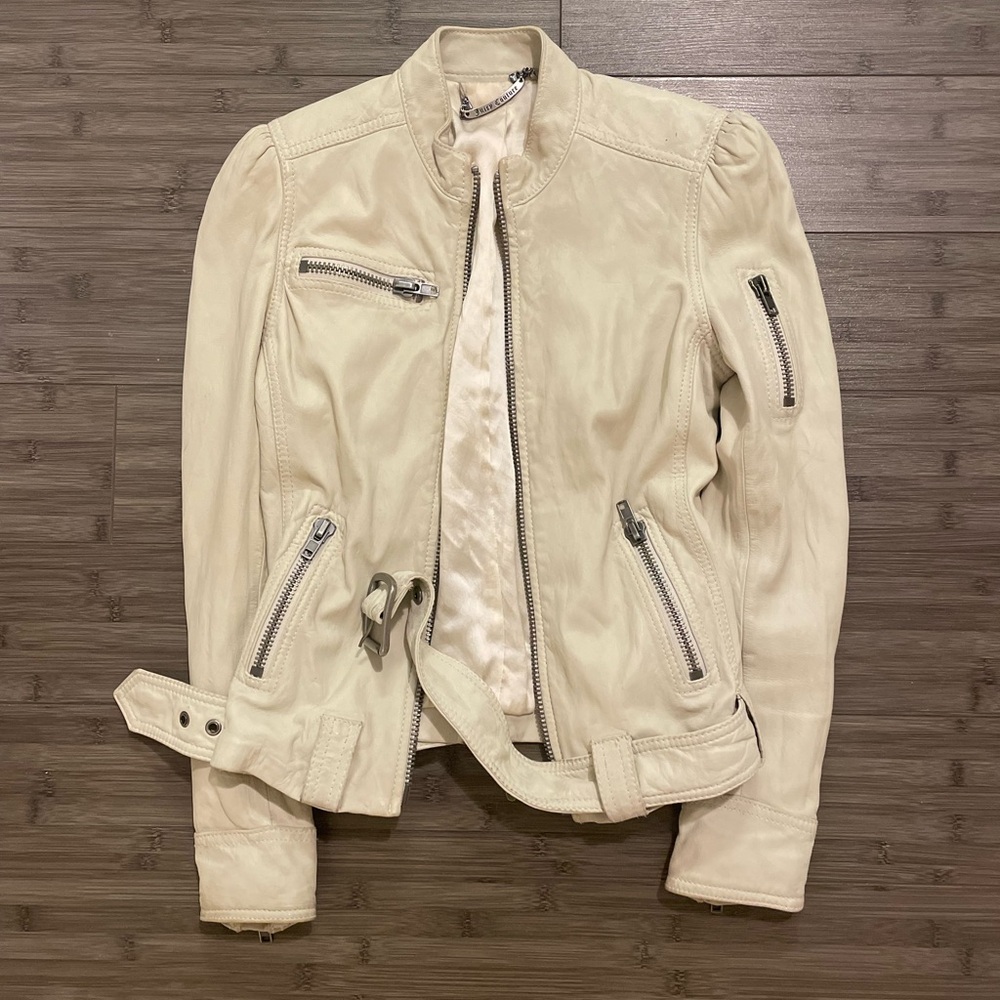 Juicy couture vintage ivory leather jacket with zipper details and silver belt